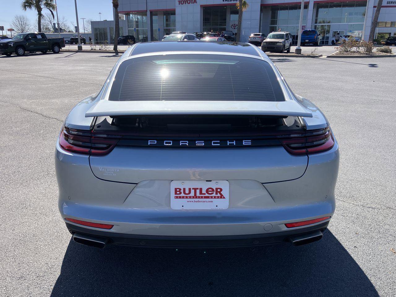 Used 2019 Porsche Panamera 4 image 4