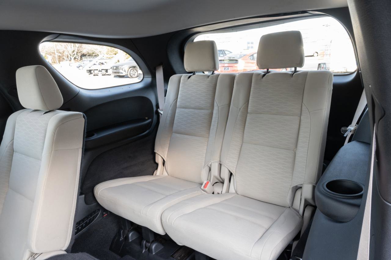 Used 2019 Dodge Durango SXT image 19