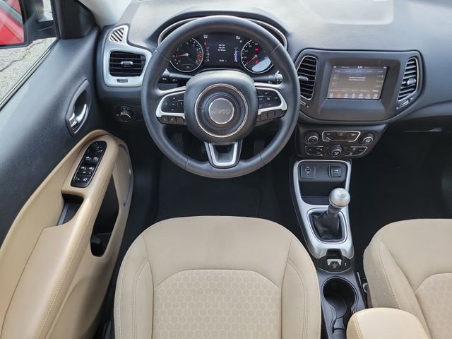Used 2019 Jeep Compass Sport w/ Tech Group FWD image 9