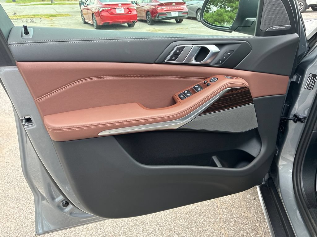 New 2026 BMW X5 xDrive40i AWD/4WD image 10