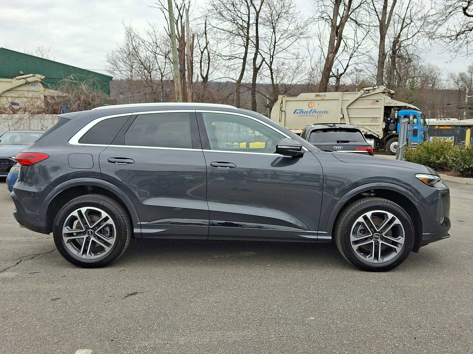 Used 2025 Audi Q5 Premium Plus w/ Premium Plus image 26