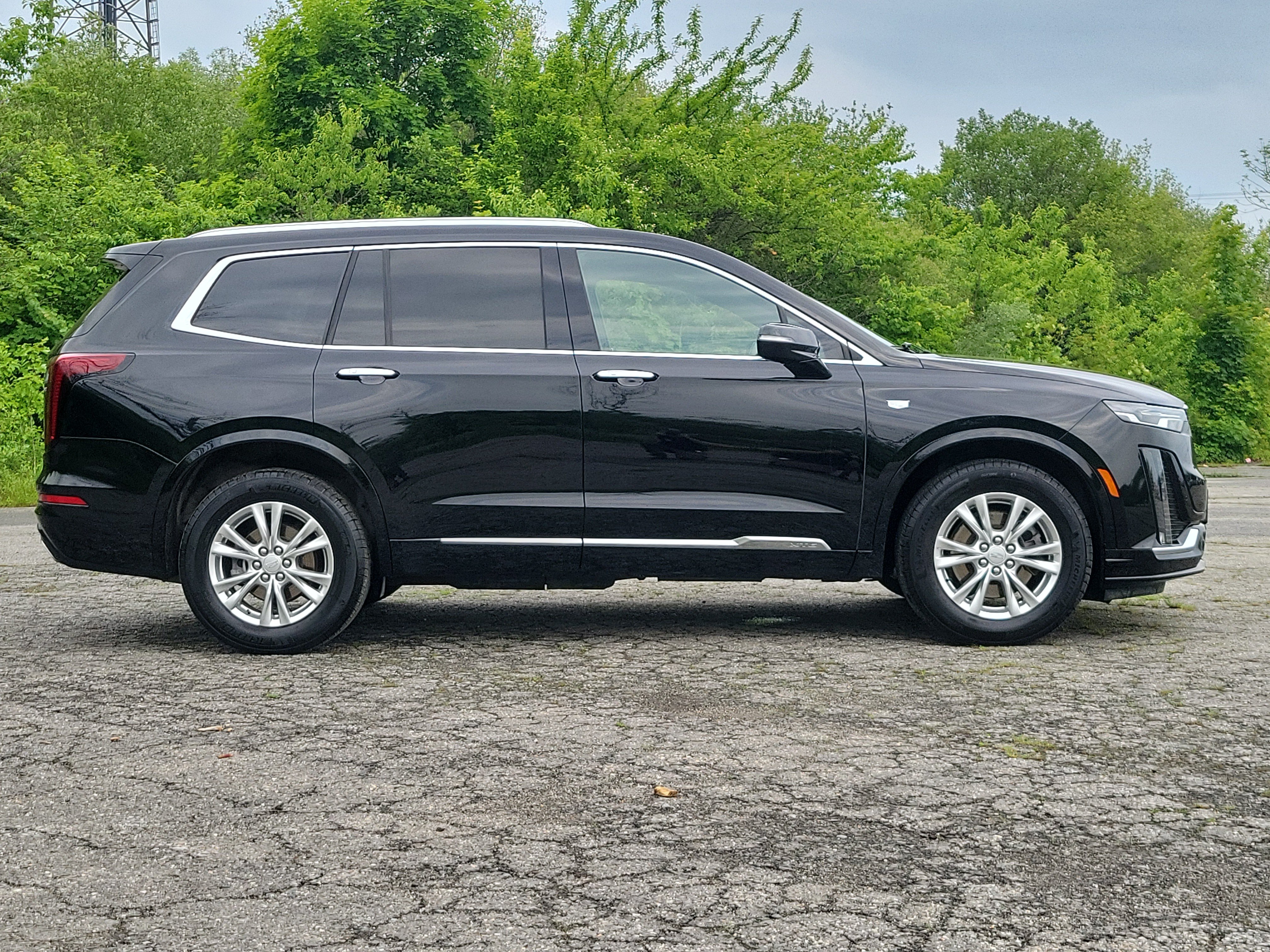 Certified 2024 Cadillac XT6 Luxury AWD/4WD image 4