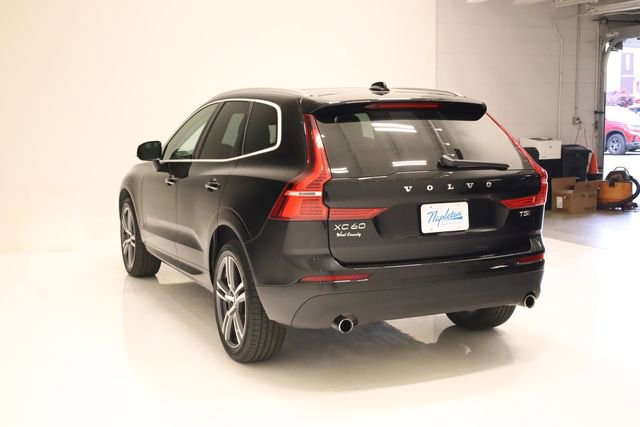 Used 2021 Volvo XC60 T5 Momentum w/ Advanced Package AWD/4WD image 7