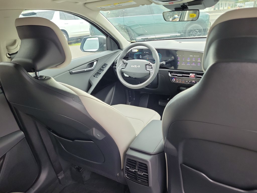 New 2026 Kia Niro EX w/ EX Premium Package FWD image 13