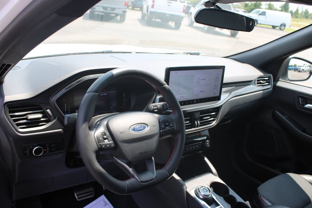 Used 2023 Ford Escape ST-Line w/ Tech Pack #1 AWD/4WD image 24