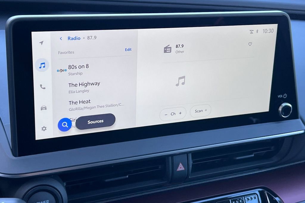 New 2026 Toyota Prius Plug-In Hybrid FWD image 18