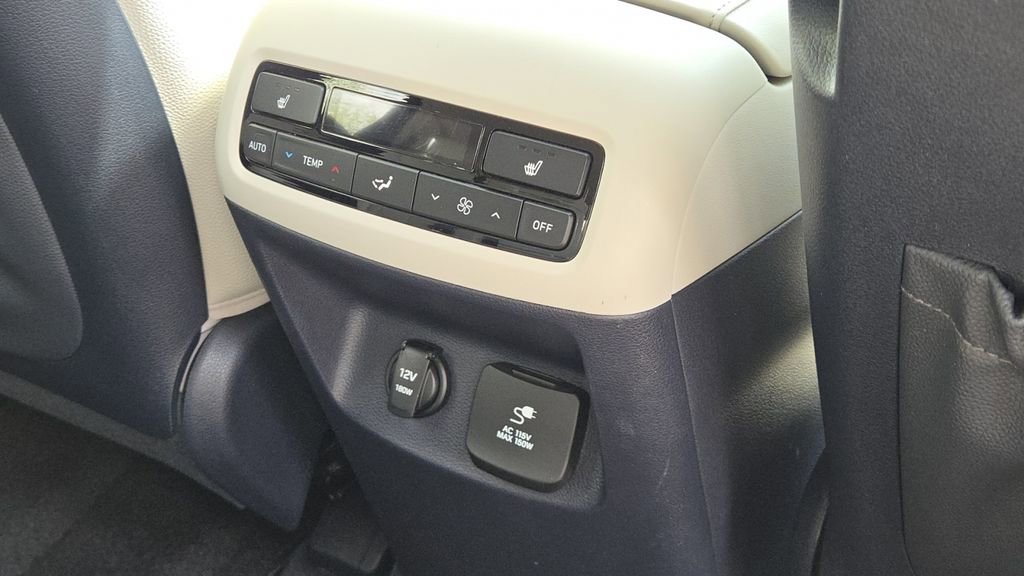Used 2021 Hyundai Palisade SEL w/ Cargo Package FWD image 16