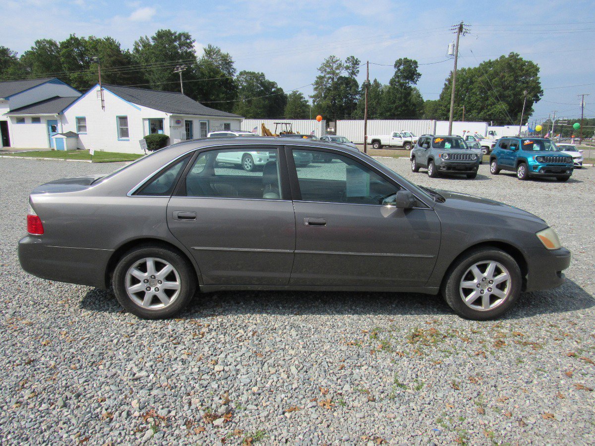 Used 2004 Toyota Avalon XL image 4