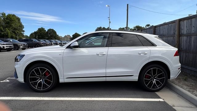 Used 2023 Audi Q8 Premium Plus w/ Premium Plus Package AWD/4WD image 9