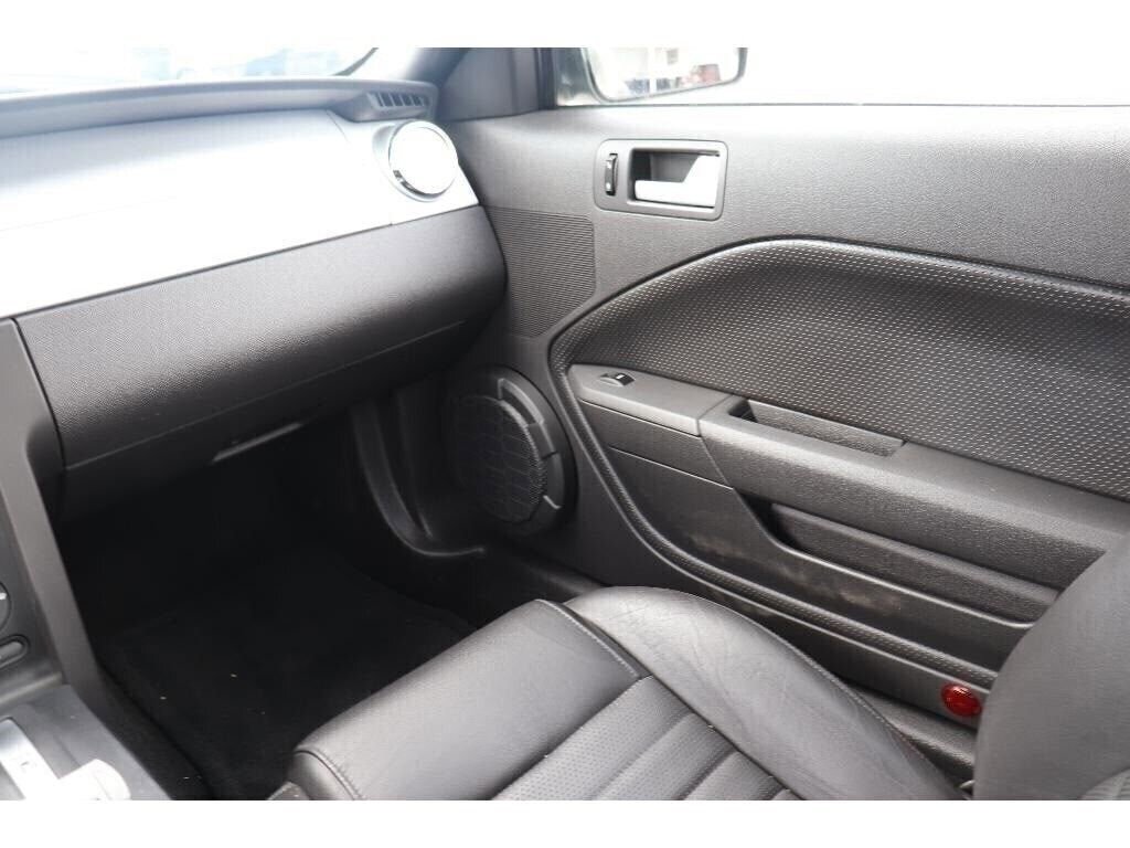 Used 2006 Ford Mustang GT image 10