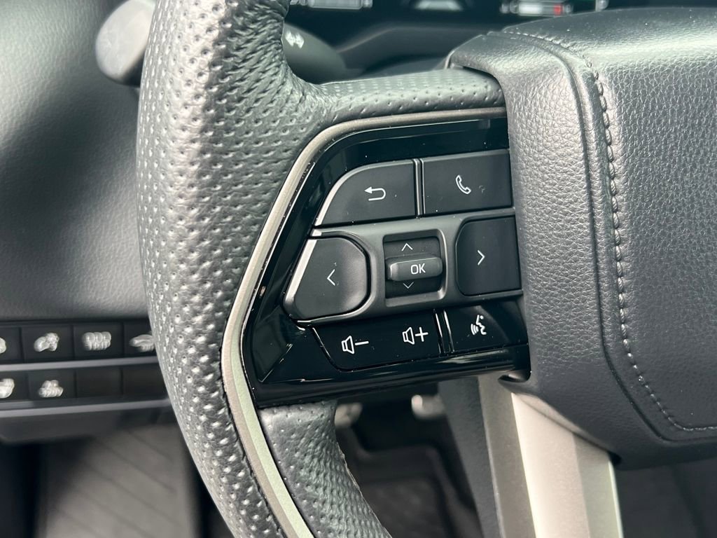 Used 2024 Toyota Sequoia Limited image 28