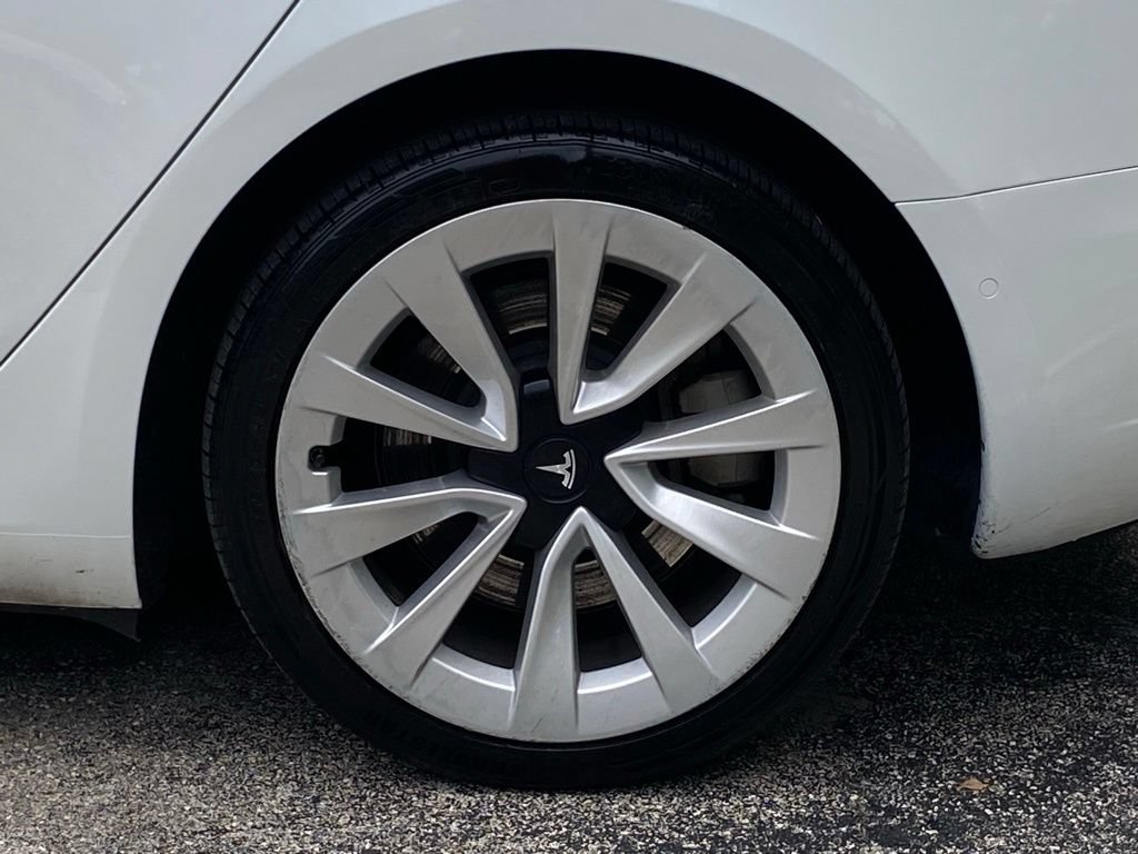 Used 2022 Tesla Model 3 Long Range AWD/4WD image 14