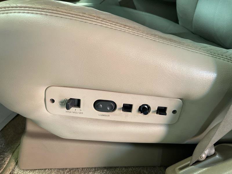 Used 1999 Cadillac Escalade 4WD image 27