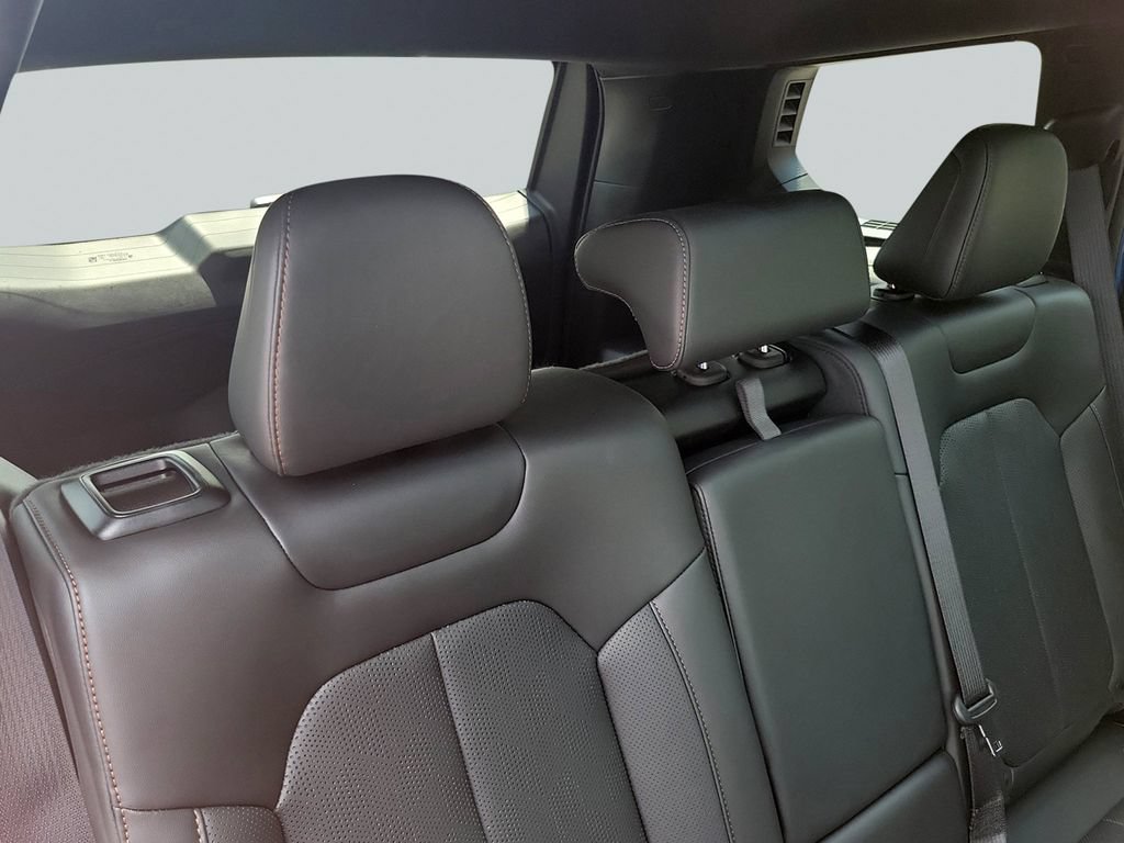 New 2026 Jeep Cherokee Overland AWD/4WD image 36