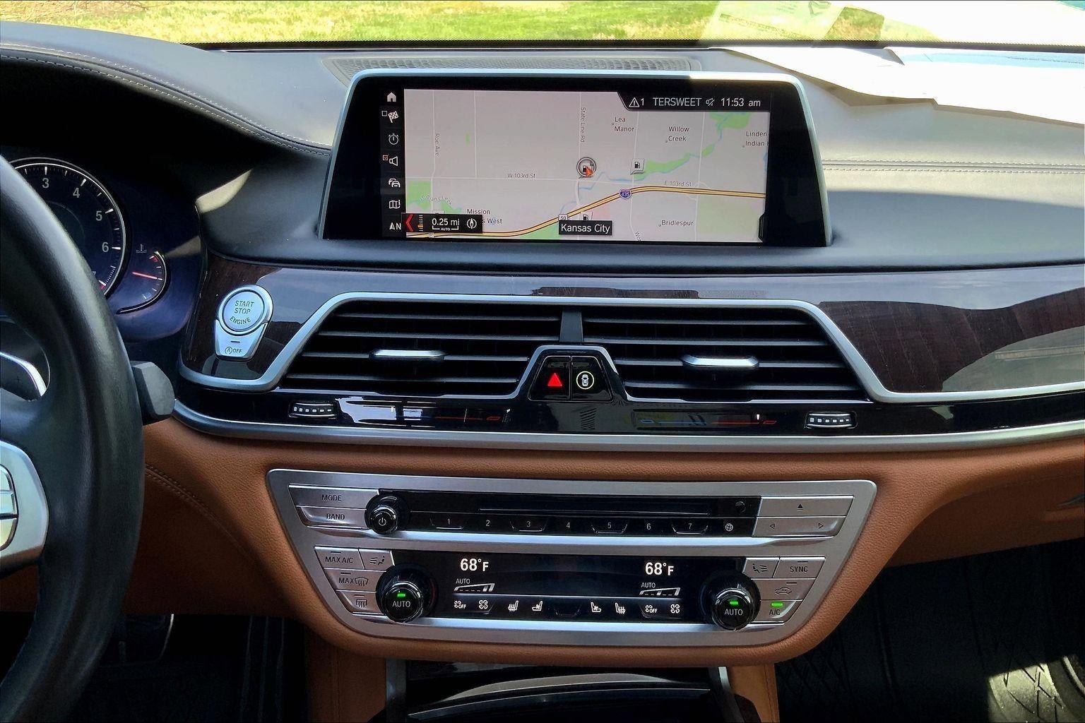 Used 2019 BMW 750i xDrive w/ Executive Package AWD/4WD image 6