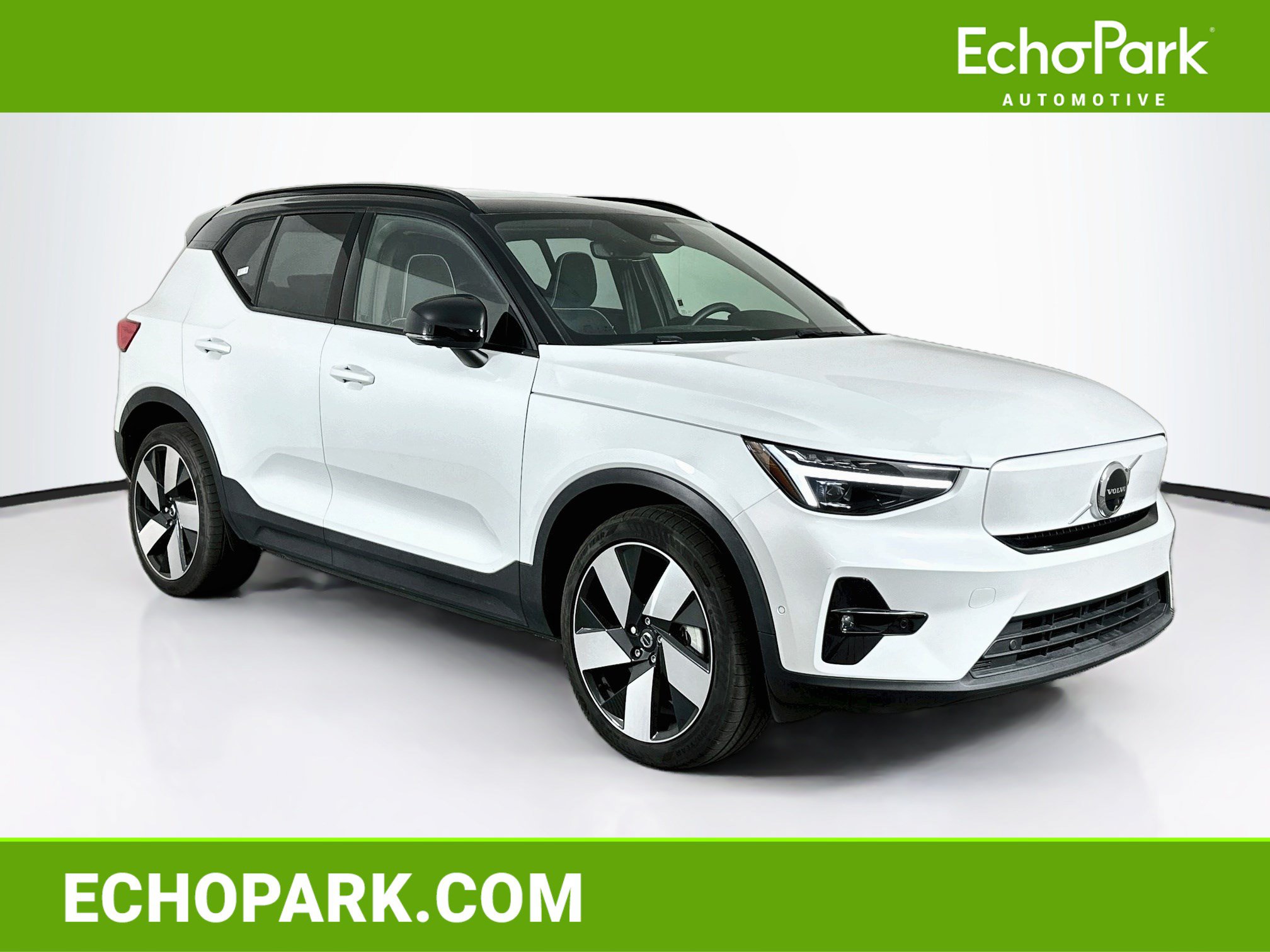 Used 2024 Volvo XC40 Recharge Plus w/ Protection Package Premier RWD image 1