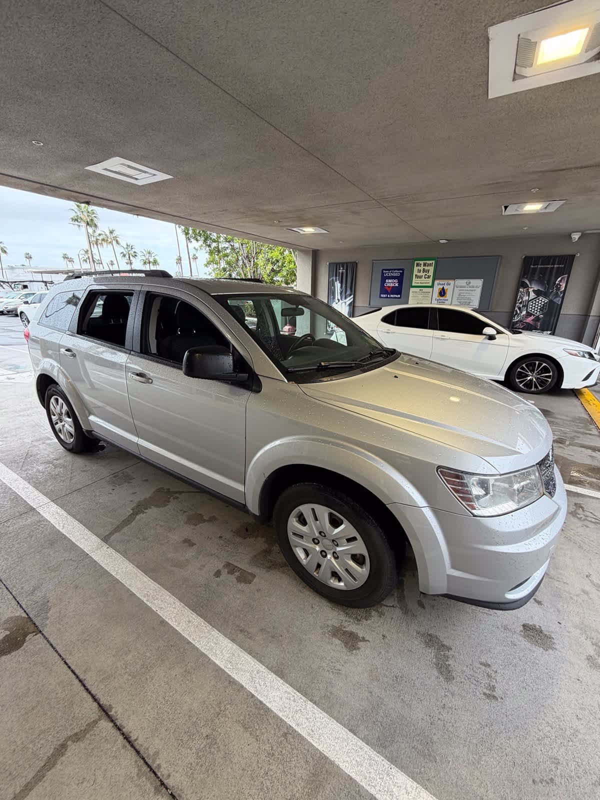 Used 2014 Dodge Journey SE w/ Flexible Seating Group FWD image 3