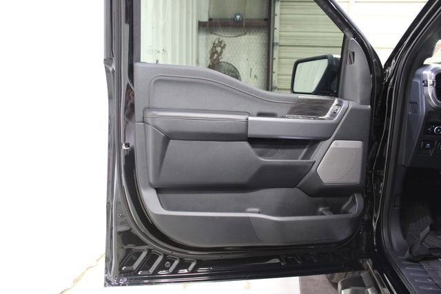 Used 2025 Ford F150 Lariat w/ Equipment Group 501A Mid image 10