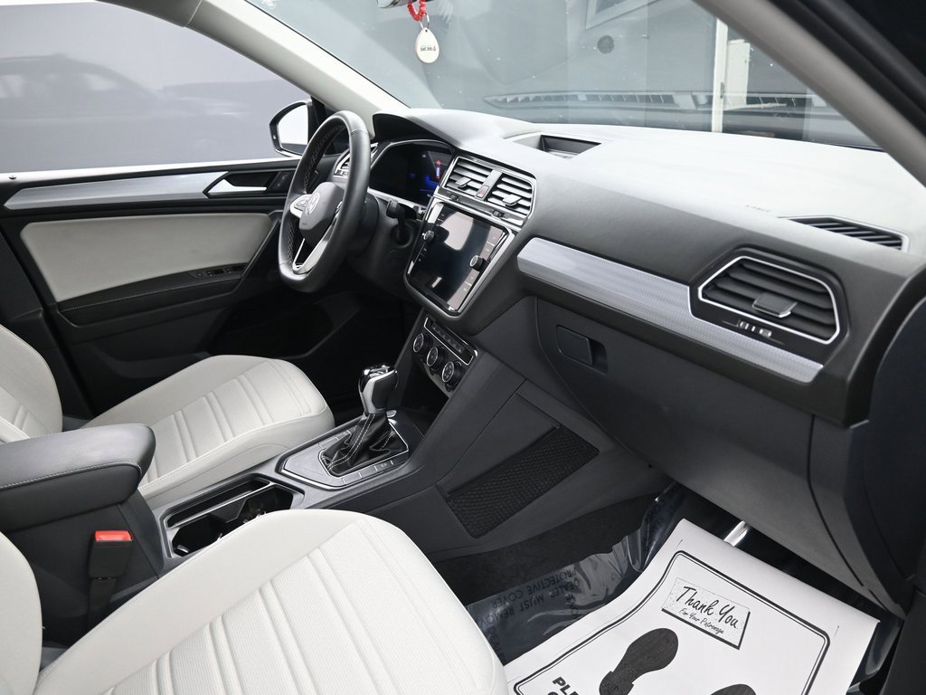 Used 2024 Volkswagen Tiguan S image 40