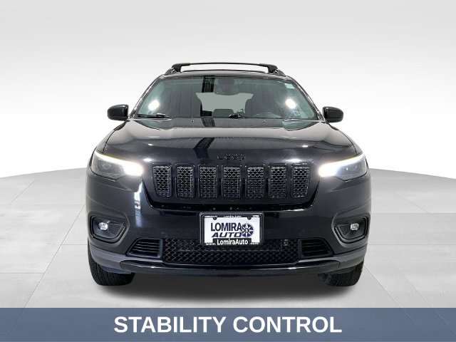 Used 2019 Jeep Cherokee Latitude w/ Comfort & Convenience Group AWD/4WD image 3