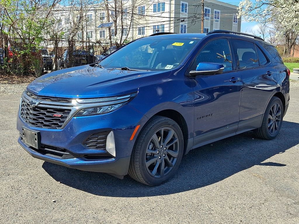 Used 2022 Chevrolet Equinox RS w/ RS Leather Package image 3