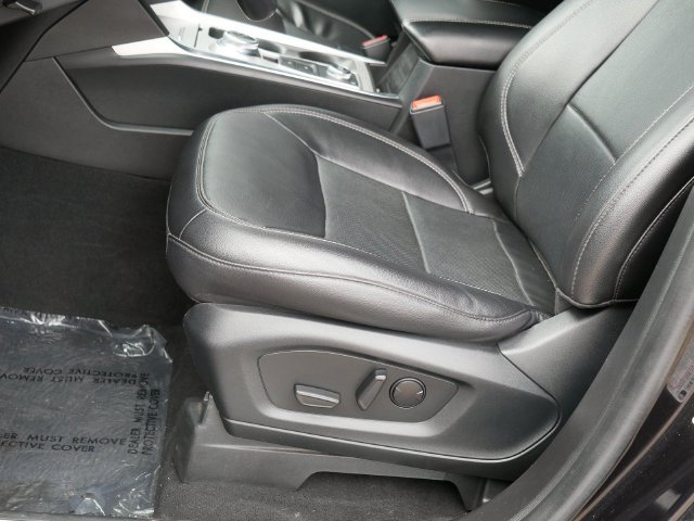 Used 2023 Ford Explorer Limited AWD/4WD image 14