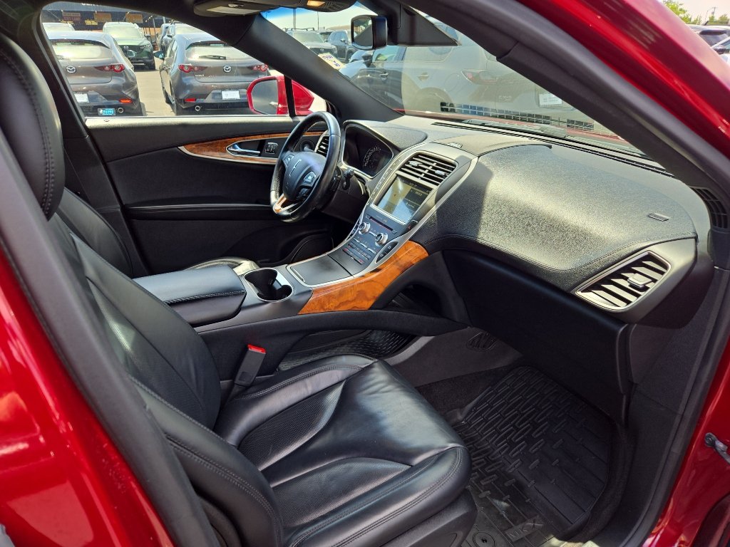 Used 2018 Lincoln MKX Select w/ Select Plus Package AWD/4WD image 19