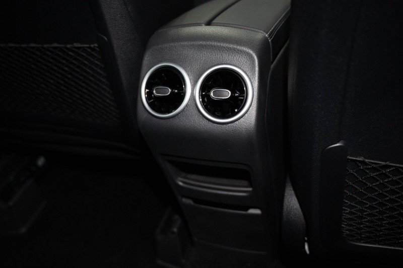 Certified 2026 Mercedes-Benz GLB 250 image 18