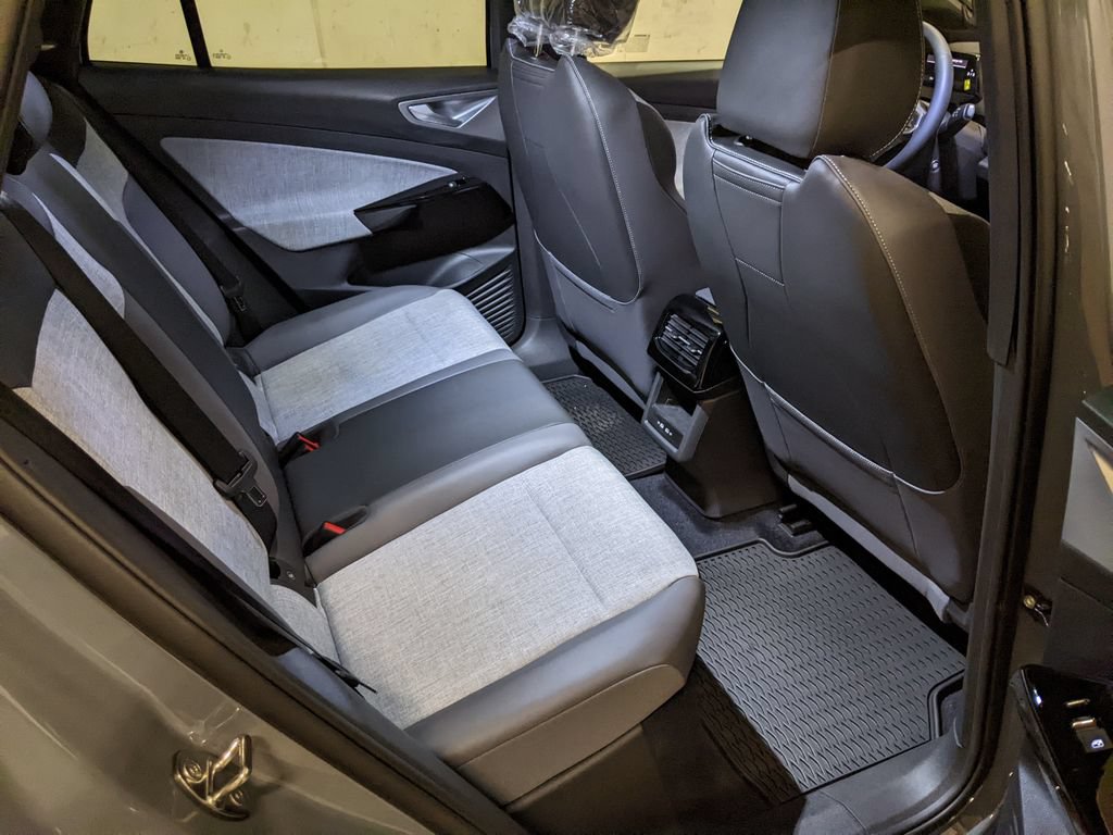 New 2026 Volkswagen ID.4 Pro AWD/4WD image 24
