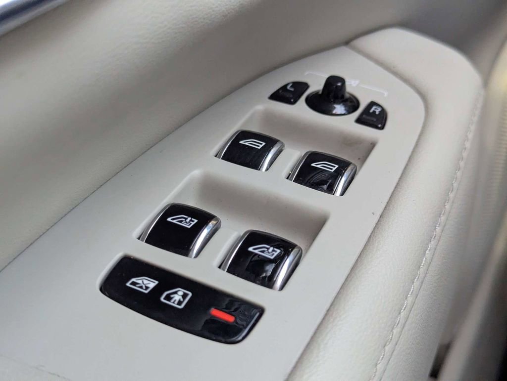 Used 2024 Volvo S90 B6 Ultimate w/ Protection Package Premier AWD/4WD image 23