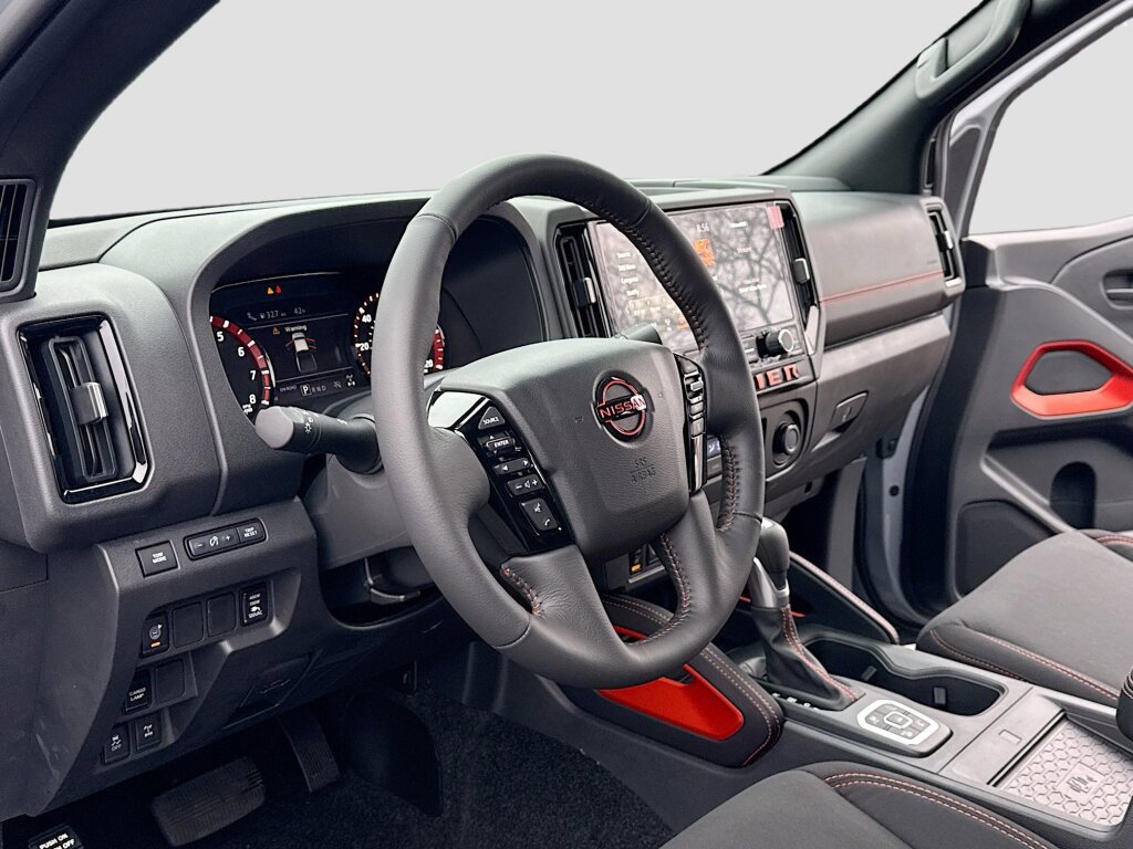 New 2026 Nissan Frontier PRO-4X w/ Pro-4x Convenience Package image 4