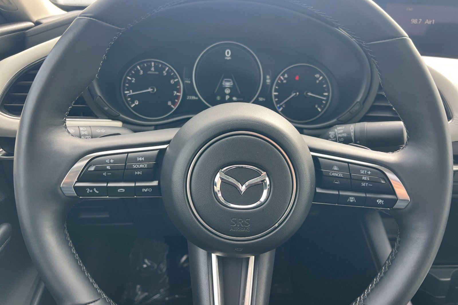 Certified 2025 MAZDA MAZDA3 2.5 Turbo Sedan w/Premium Plus image 21