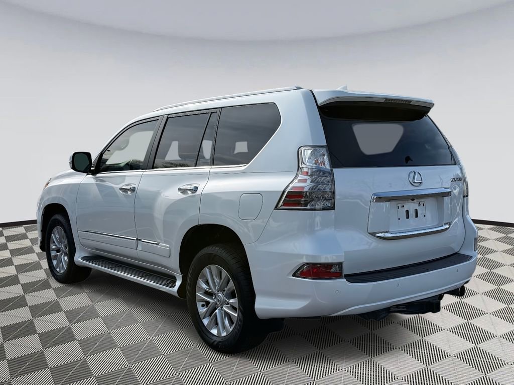 Used 2018 Lexus GX 460 Premium w/ Premium Package image 4