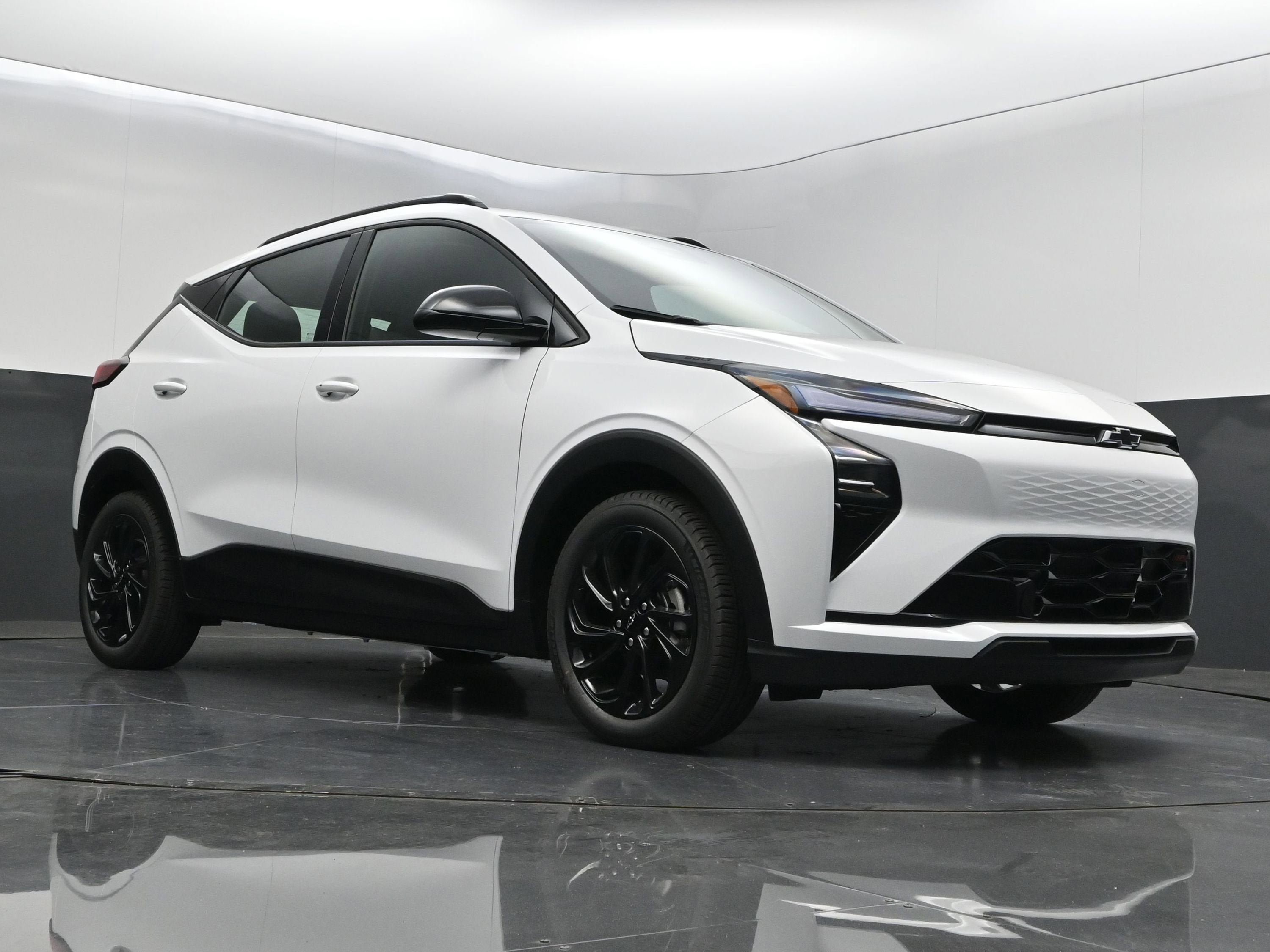 New 2027 Chevrolet Bolt RS FWD image 35