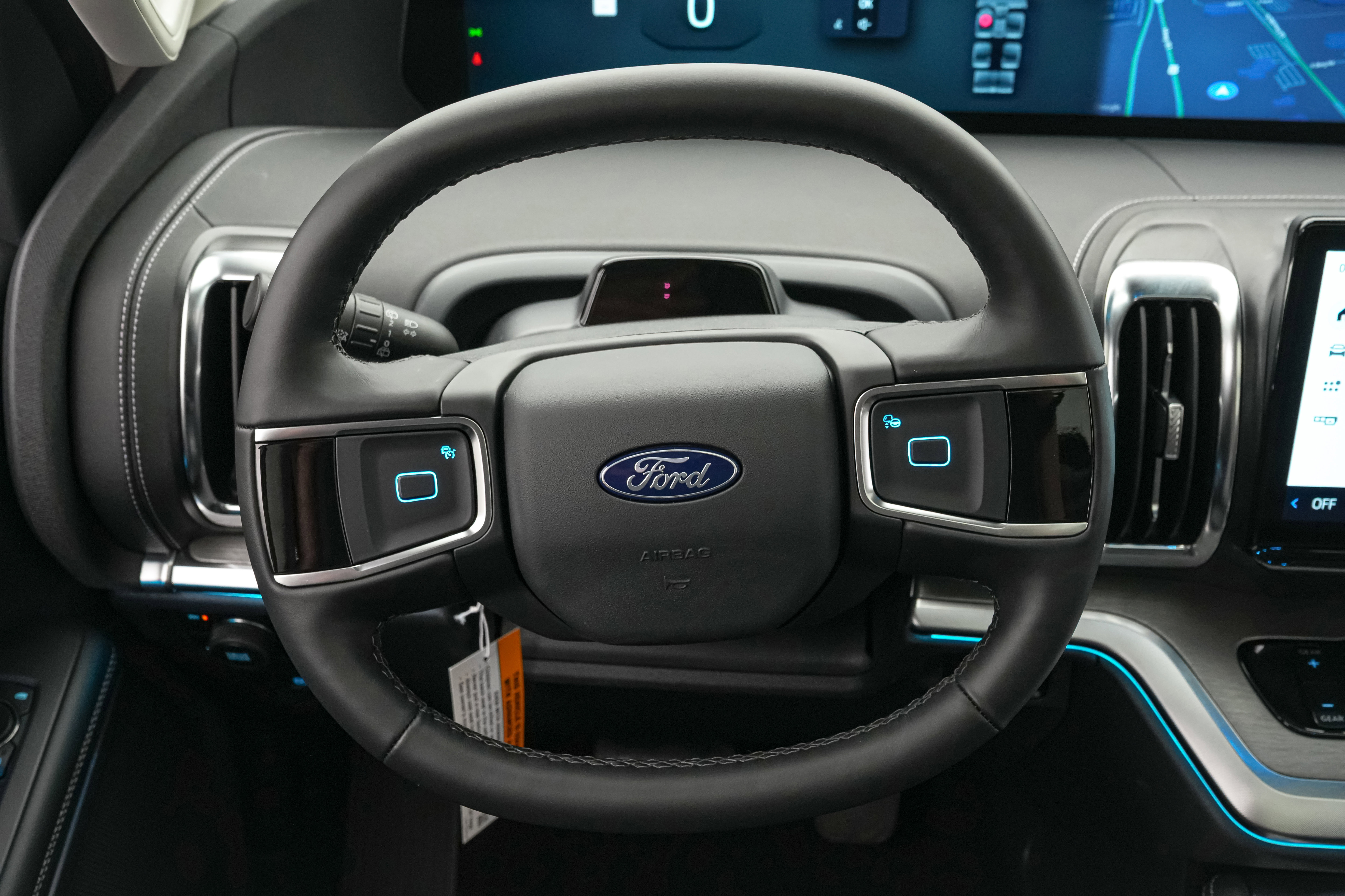 New 2026 Ford Expedition Max Platinum w/ Driver's Package AWD/4WD image 14
