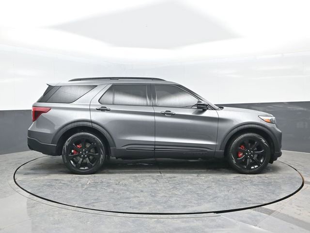 Used 2023 Ford Explorer ST w/ Technology Package image 3