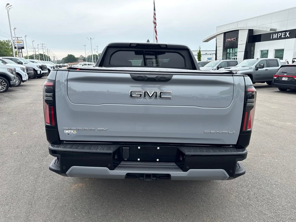 Used 2025 GMC Sierra EV Denali AWD/4WD image 4