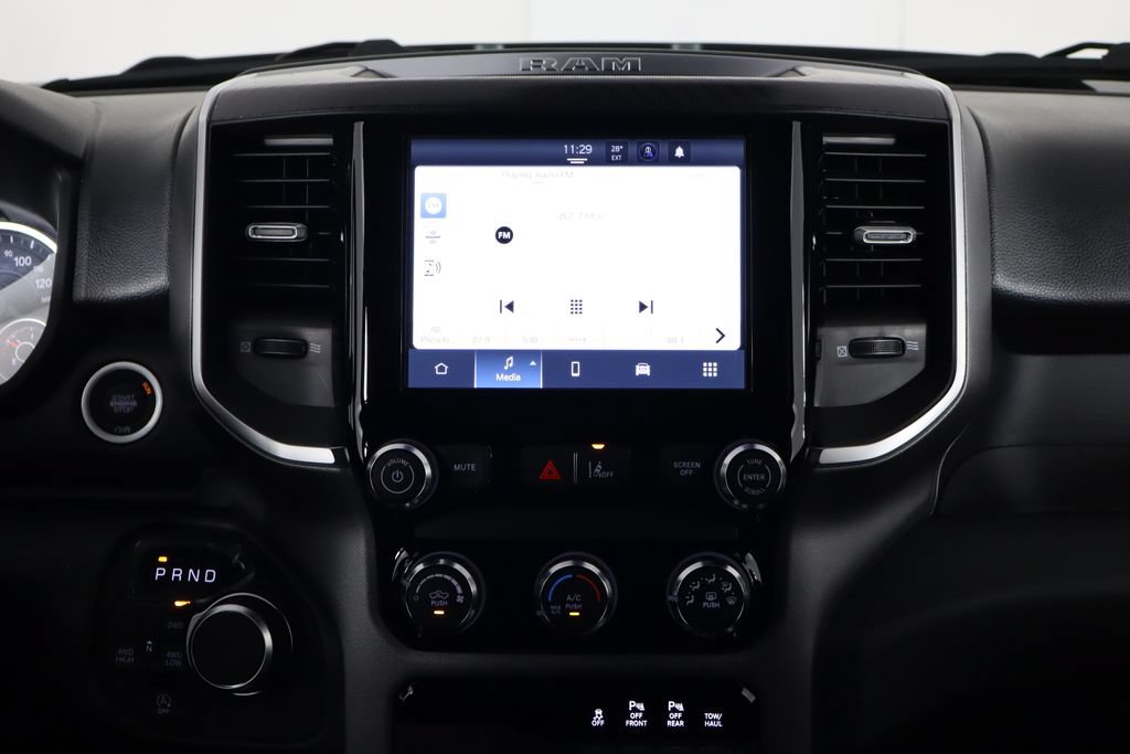 New 2026 RAM 1500 Express AWD/4WD image 24