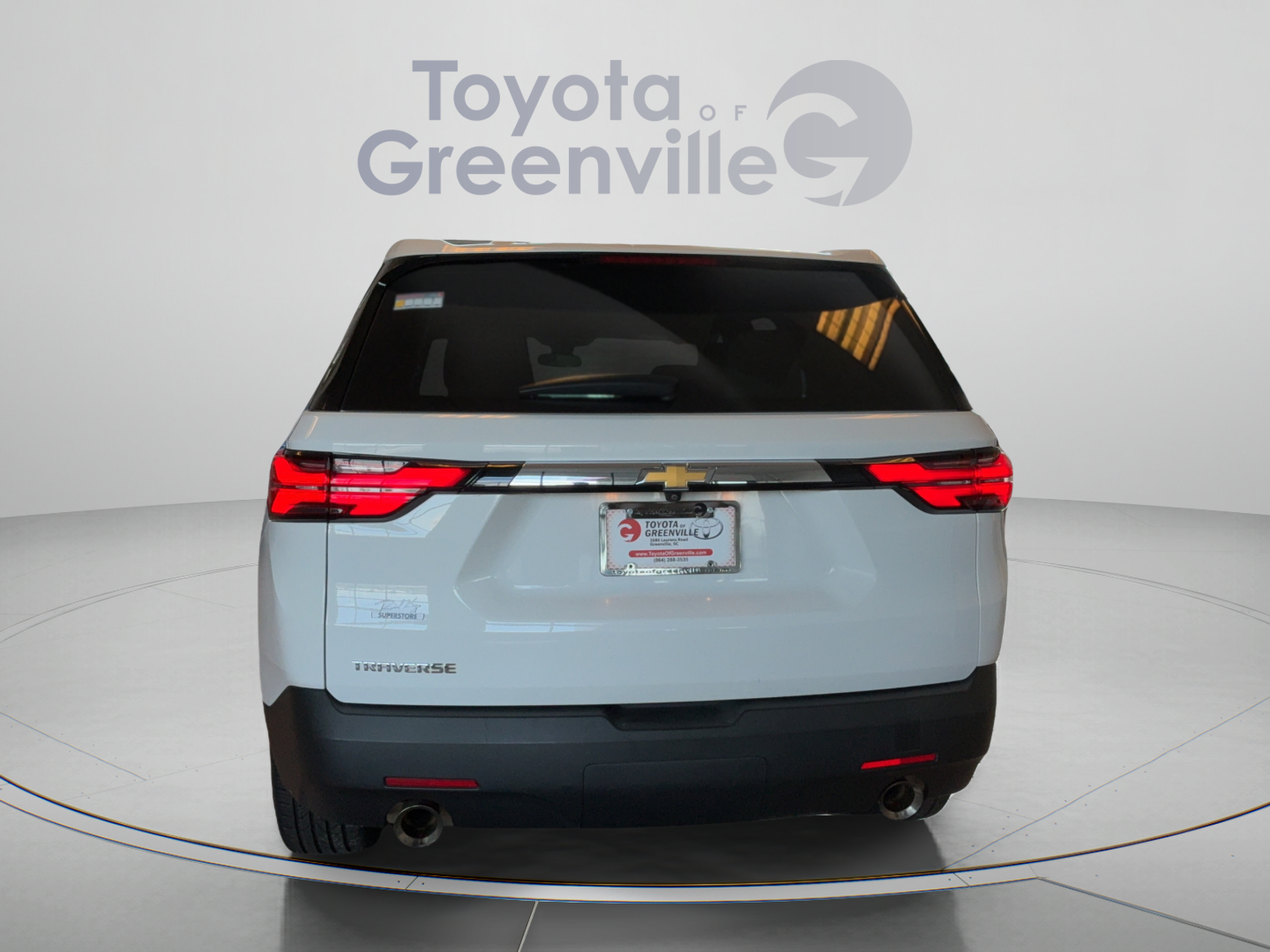 Used 2022 Chevrolet Traverse LS FWD image 5