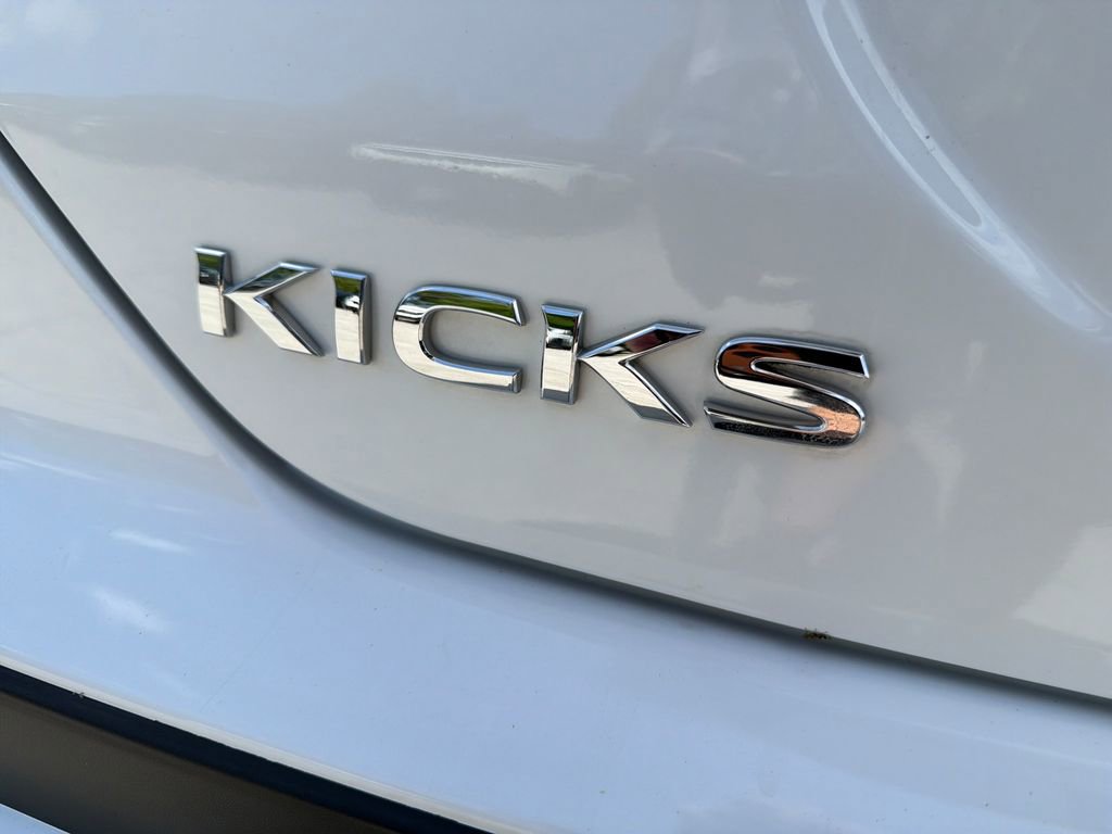 Used 2024 Nissan Kicks S FWD image 10