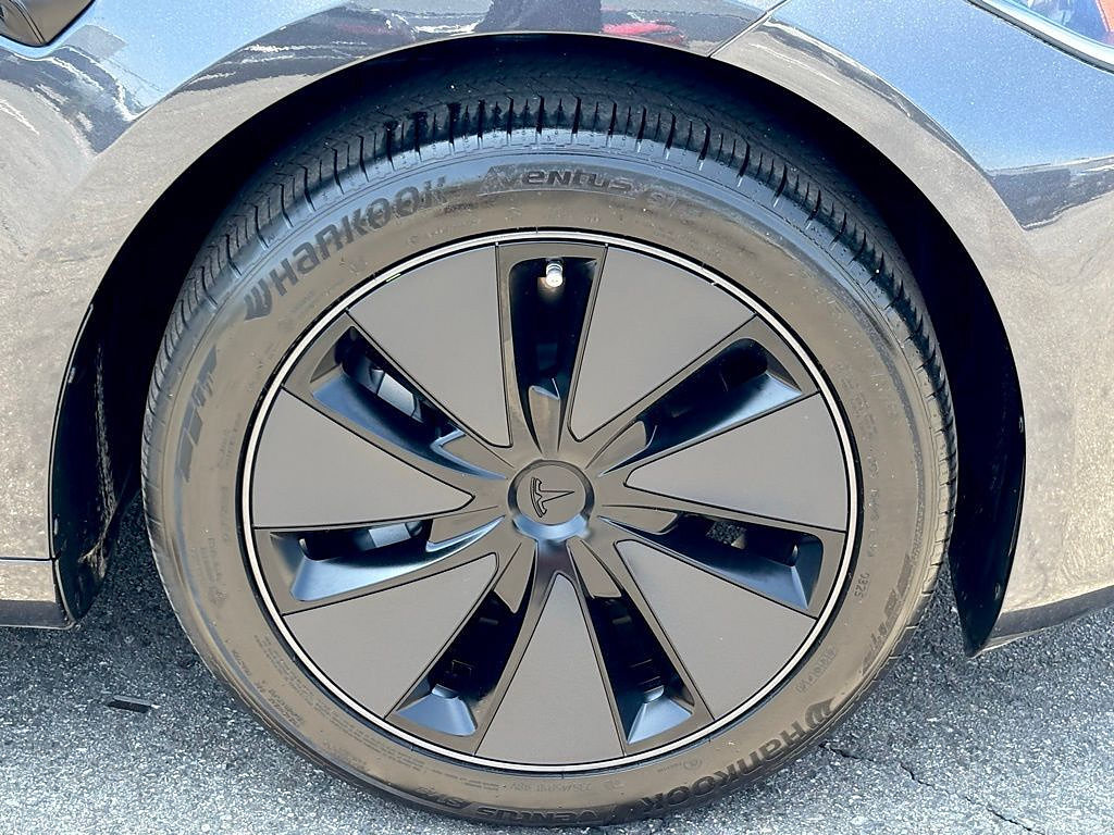 Used 2025 Tesla Model 3 Long Range RWD image 34