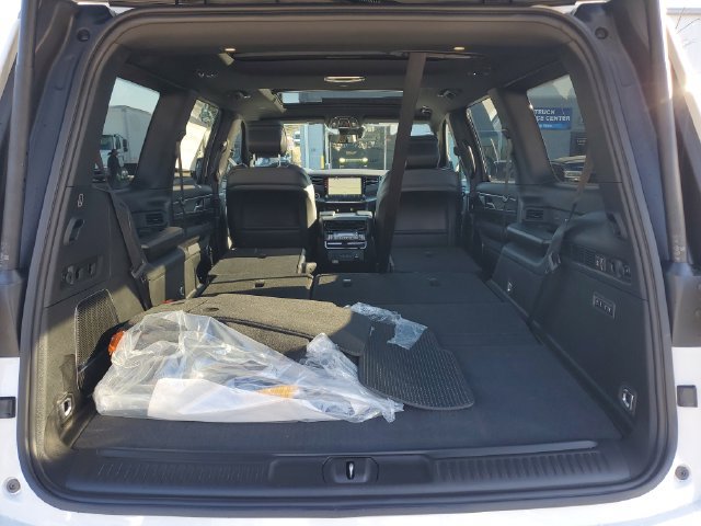 New 2026 Jeep Grand Wagoneer Limited AWD/4WD image 9