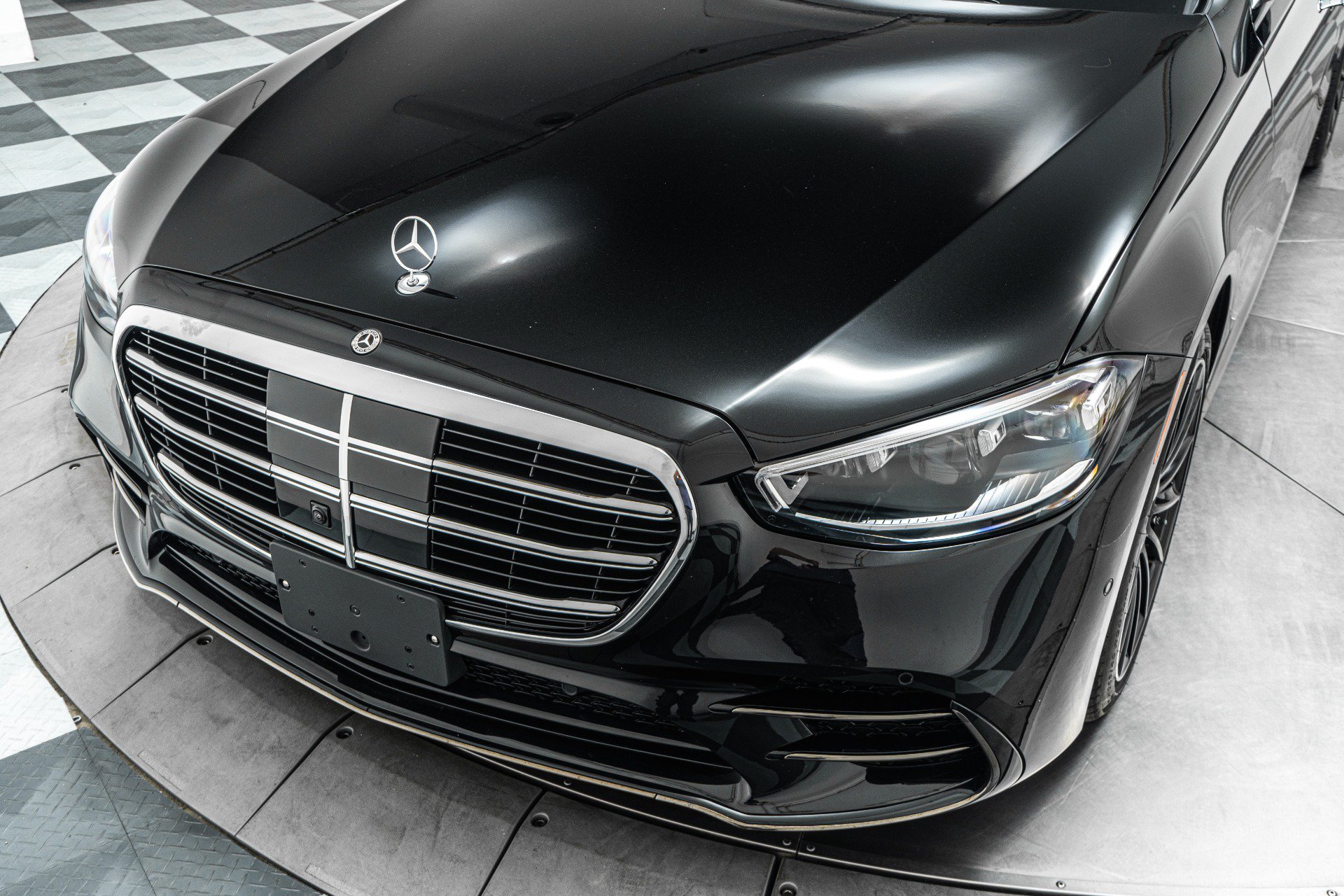 Used 2025 Mercedes-Benz S 580e 4MATIC Sedan image 35