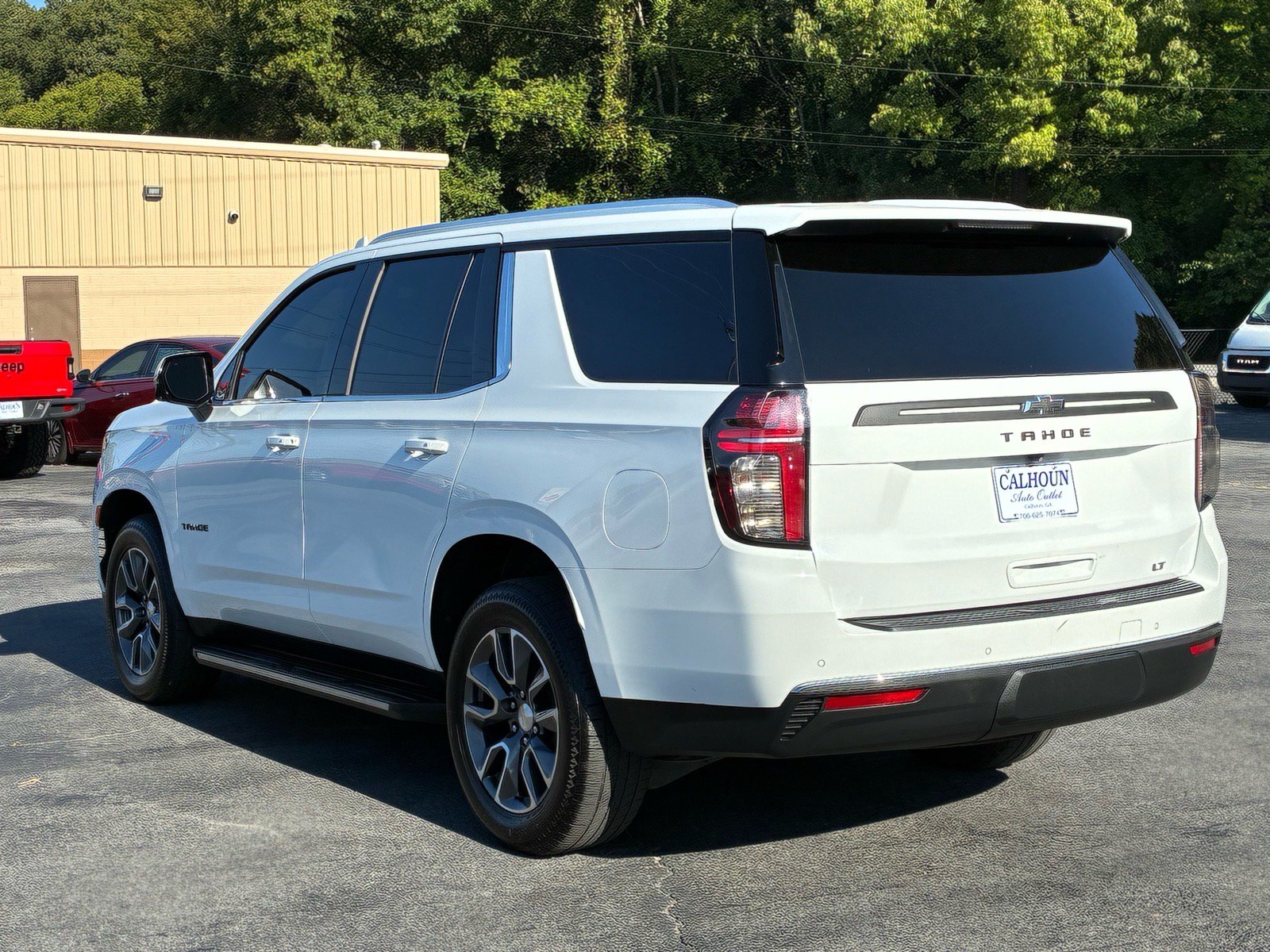 Used 2023 Chevrolet Tahoe LT w/ Luxury Package RWD image 4