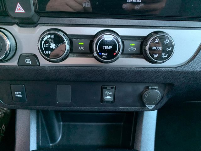 Used 2018 Toyota Tacoma SR image 25