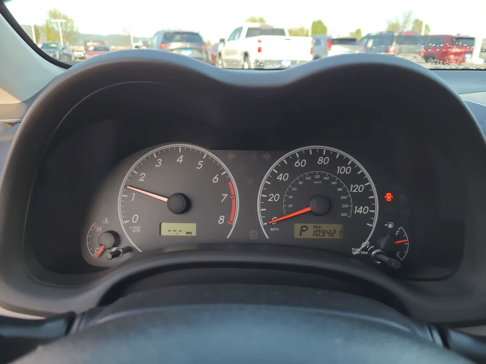 Used 2013 Toyota Corolla LE FWD image 26