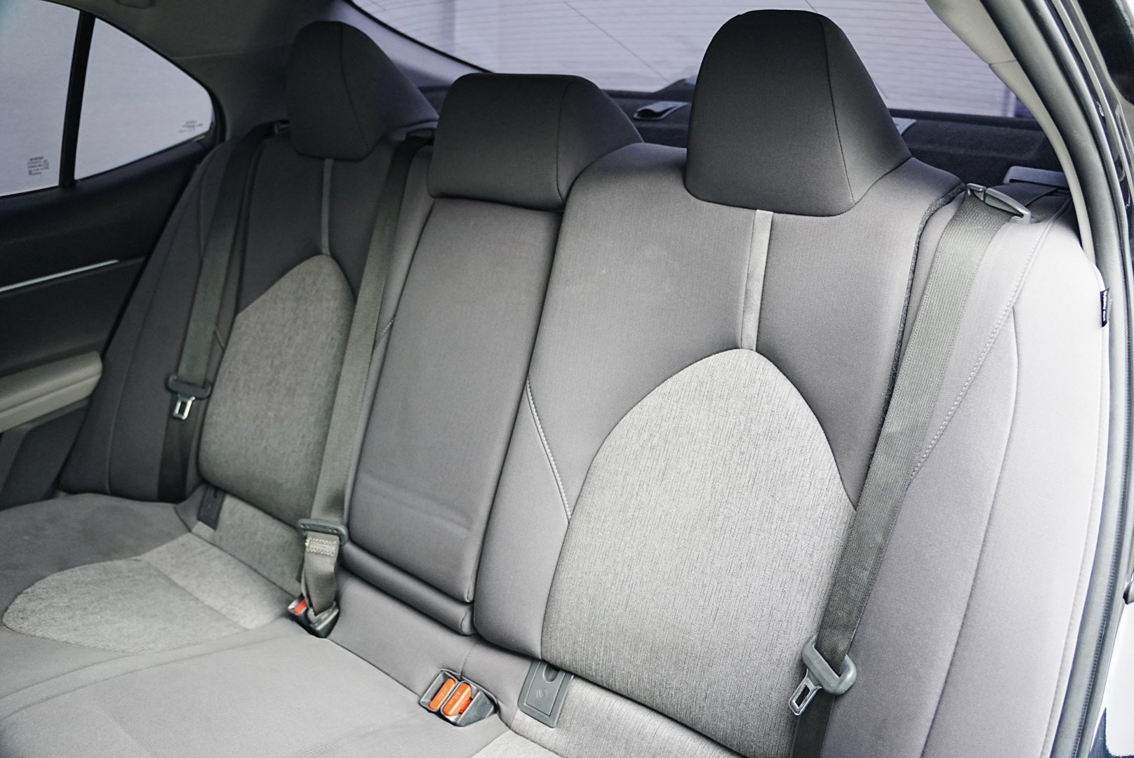 Used 2021 Toyota Camry LE image 14