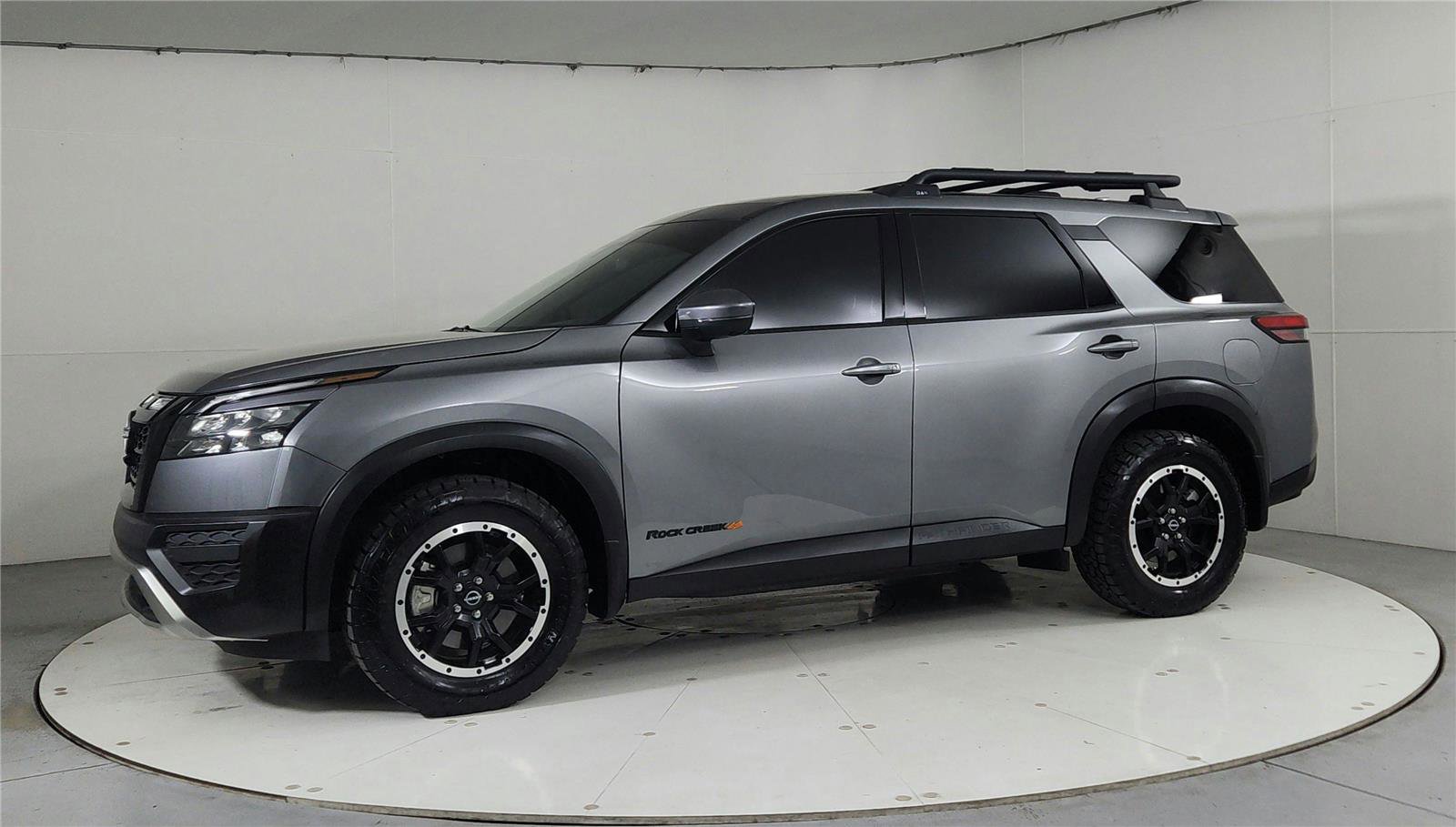 Used 2025 Nissan Pathfinder Rock Creek image 3