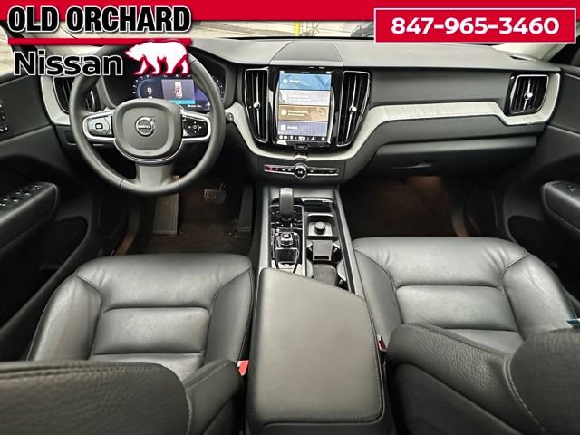 Used 2025 Volvo XC60 B5 Plus AWD/4WD image 15