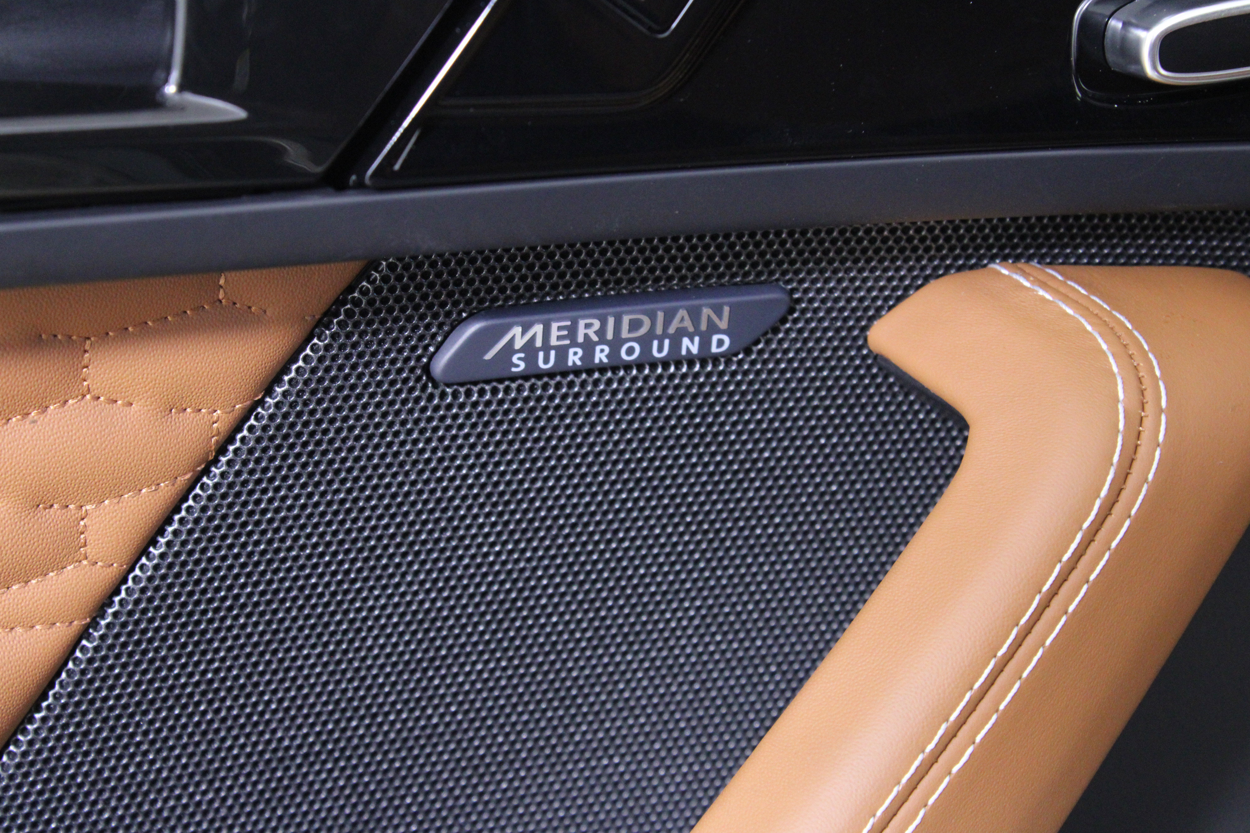 New 2024 Jaguar F-TYPE R image 20